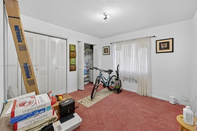 13755 SW 24th St, Miami, FL 33175