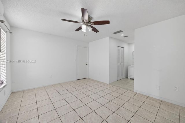 13755 SW 24th St, Miami, FL 33175