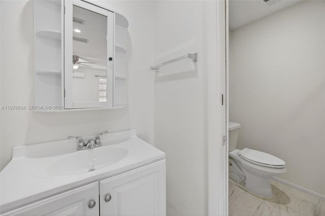 13755 SW 24th St, Miami, FL 33175