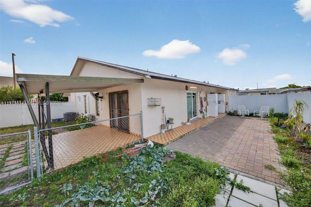 13755 SW 24th St, Miami, FL 33175