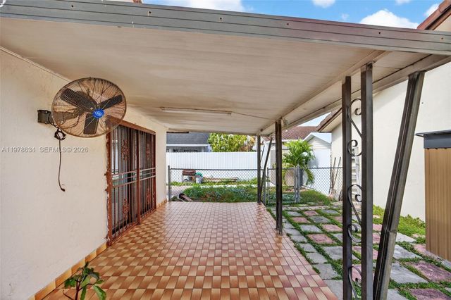 13755 SW 24th St, Miami, FL 33175