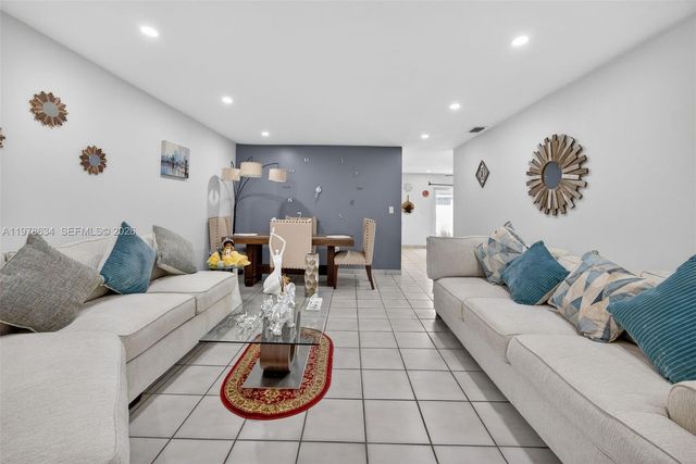 13755 SW 24th St, Miami, FL 33175