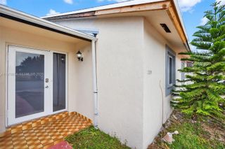 13755 SW 24th St, Miami, FL 33175