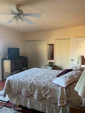 6850 N Table Mountain Road, Tucson, AZ 85718