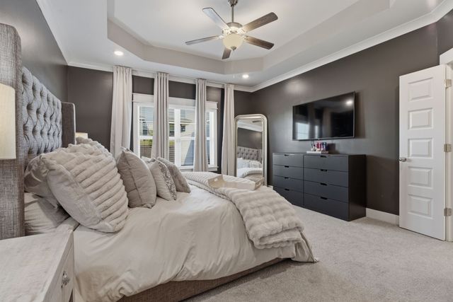 2822 Soldiers Honor Dr, Murfreesboro, TN 37128