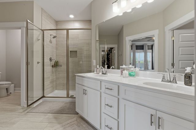 2822 Soldiers Honor Dr, Murfreesboro, TN 37128