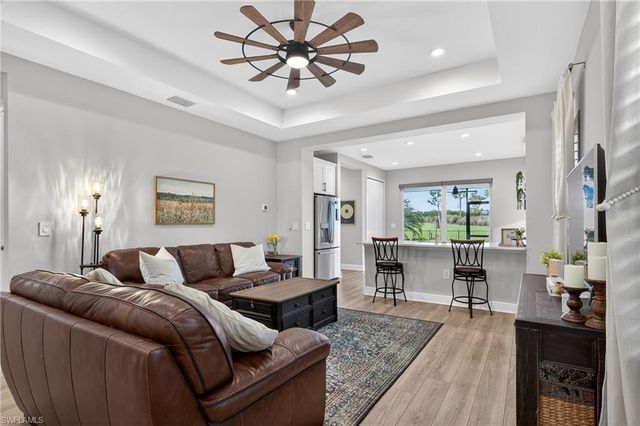 4653 Centaurus CIR, Naples, FL 34120