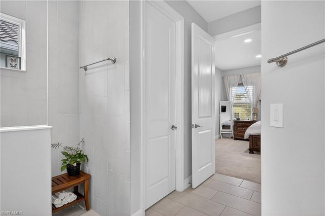 4653 Centaurus CIR, Naples, FL 34120