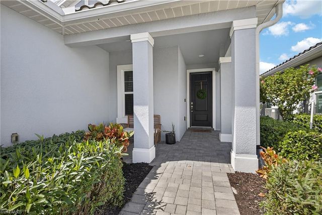 4653 Centaurus CIR, Naples, FL 34120