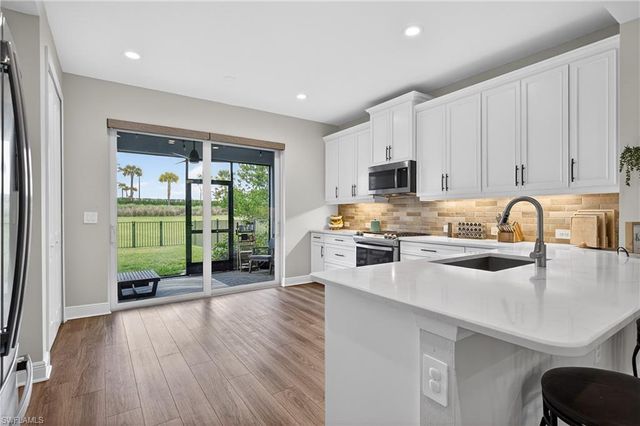 4653 Centaurus CIR, Naples, FL 34120