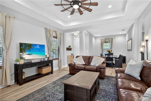 4653 Centaurus CIR, Naples, FL 34120