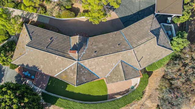 2553 Haas St, Escondido, CA 92025