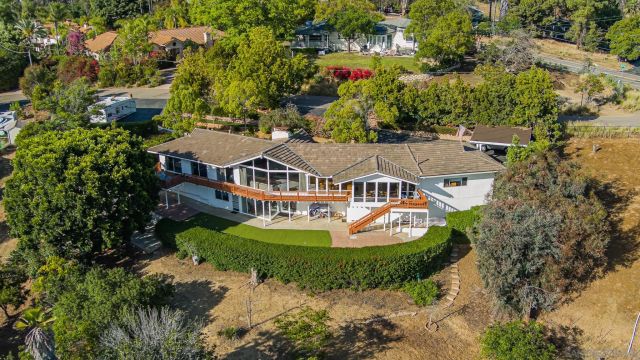 2553 Haas St, Escondido, CA 92025