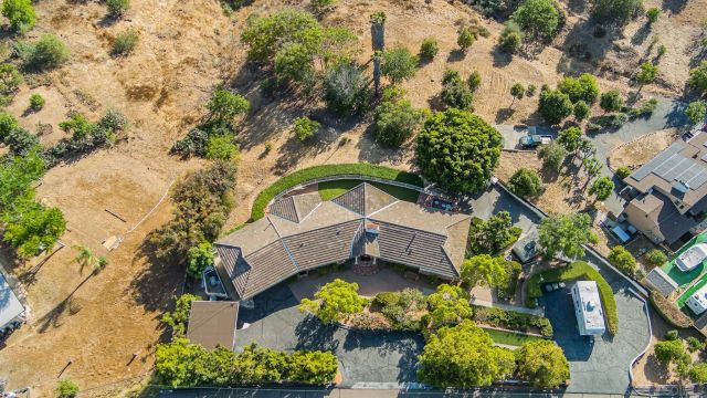 2553 Haas St, Escondido, CA 92025