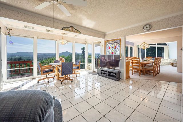 2553 Haas St, Escondido, CA 92025