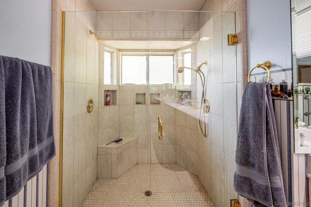 2553 Haas St, Escondido, CA 92025