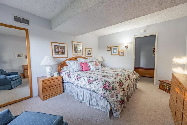 2553 Haas St, Escondido, CA 92025