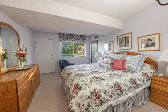 2553 Haas St, Escondido, CA 92025