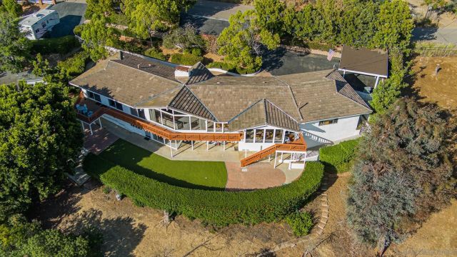 2553 Haas St, Escondido, CA 92025