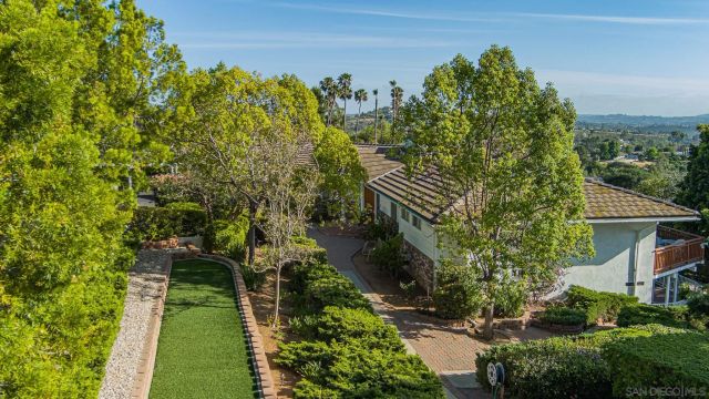 2553 Haas St, Escondido, CA 92025