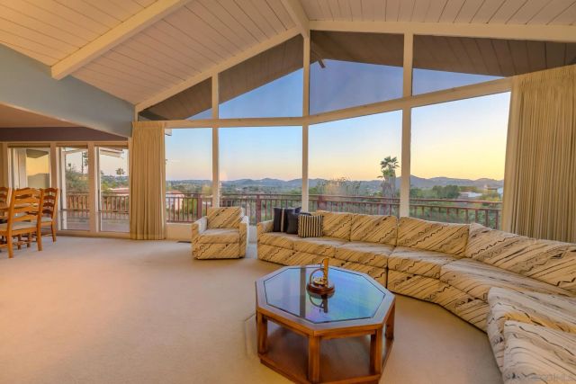 2553 Haas St, Escondido, CA 92025