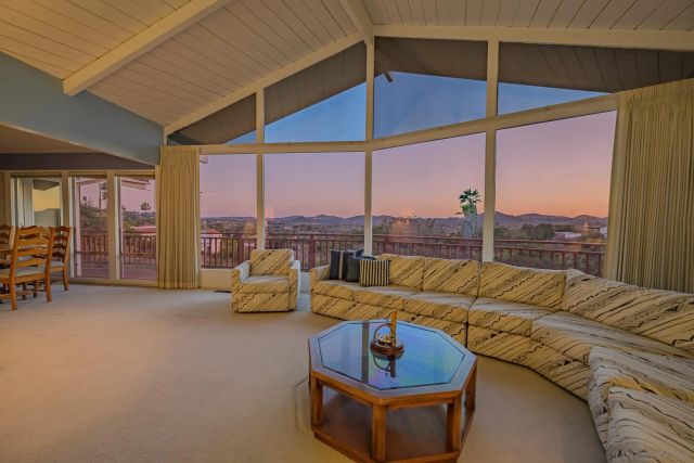 2553 Haas St, Escondido, CA 92025