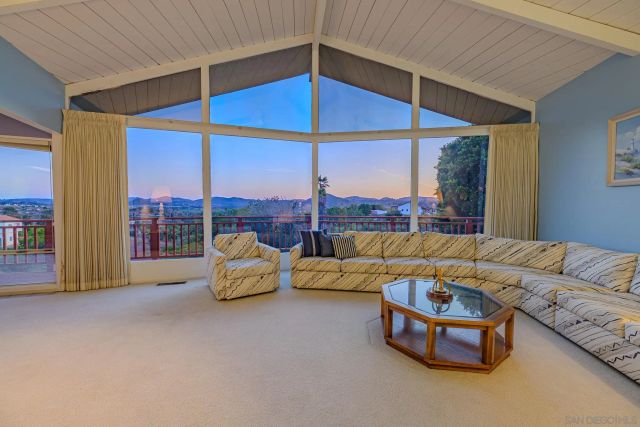 2553 Haas St, Escondido, CA 92025