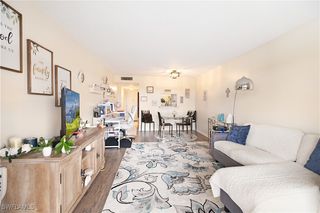 4380 27th CT SW 406, Naples, FL 34116