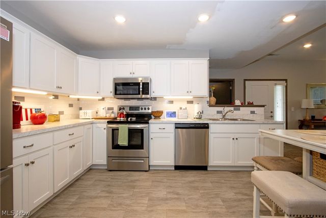 2520 Barrington Way, Wooster, OH 44691