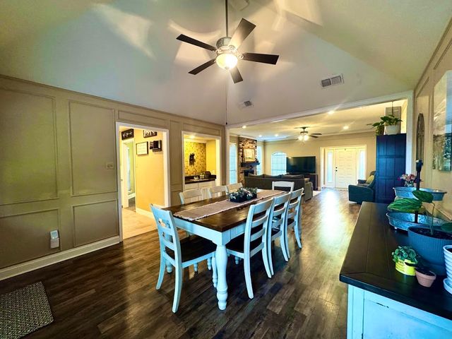 8712 Lake Country Drive, Fort Worth, TX 76179