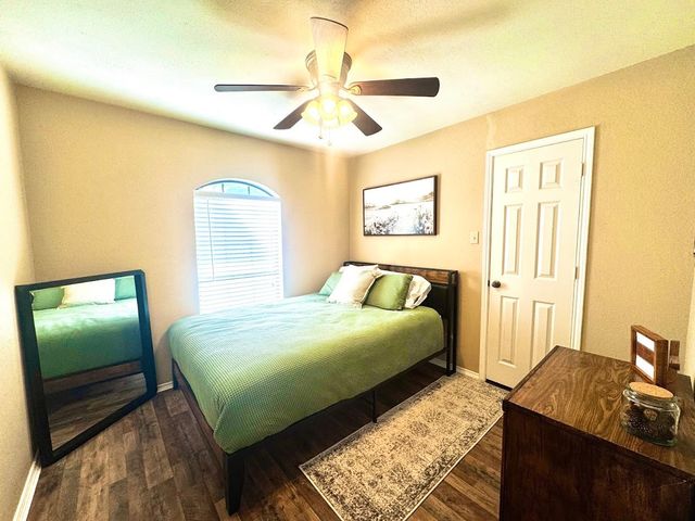8712 Lake Country Drive, Fort Worth, TX 76179