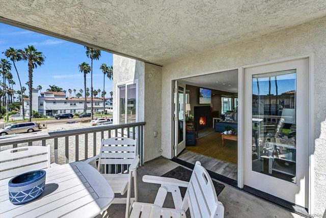 510 N Pacific 4, Oceanside, CA 92054
