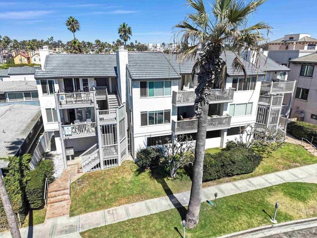 510 N Pacific 4, Oceanside, CA 92054