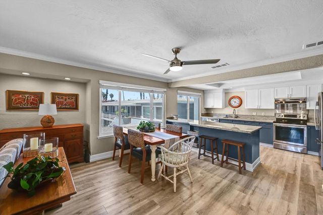 510 N Pacific 4, Oceanside, CA 92054