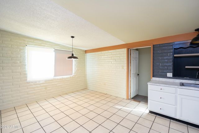 702 N SKYLINE Drive, Huachuca City, AZ 85616