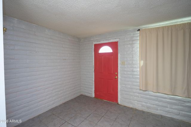 702 N SKYLINE Drive, Huachuca City, AZ 85616