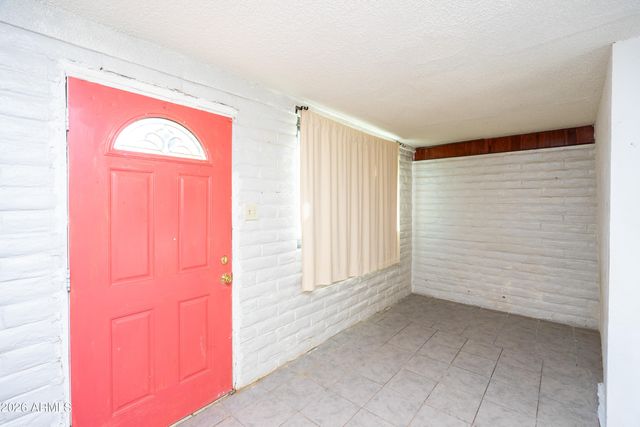 702 N SKYLINE Drive, Huachuca City, AZ 85616