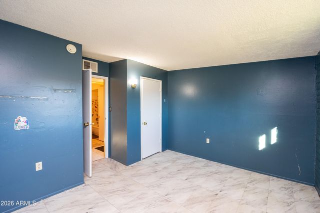 702 N SKYLINE Drive, Huachuca City, AZ 85616