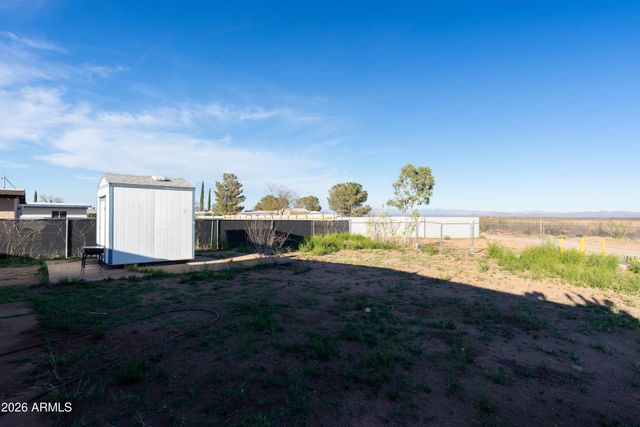 702 N SKYLINE Drive, Huachuca City, AZ 85616