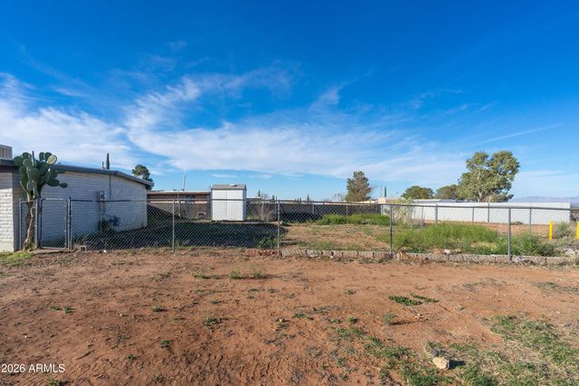702 N SKYLINE Drive, Huachuca City, AZ 85616