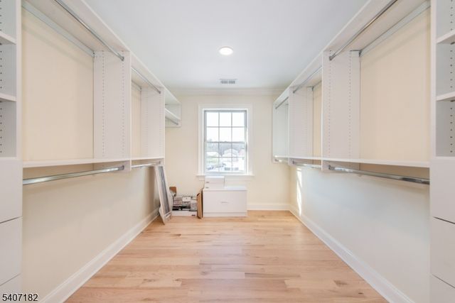 19 West Dr, Fairfield Twp., NJ 07004