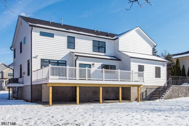 19 West Dr, Fairfield Twp., NJ 07004