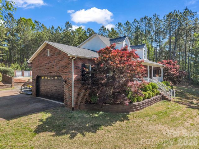 1467 Camp Creek Road, Union Mills, NC 28167