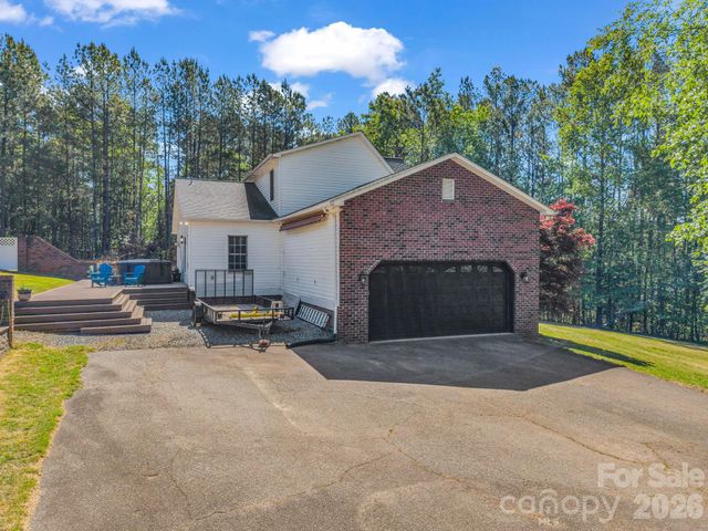 1467 Camp Creek Road, Union Mills, NC 28167