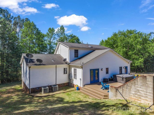 1467 Camp Creek Road, Union Mills, NC 28167
