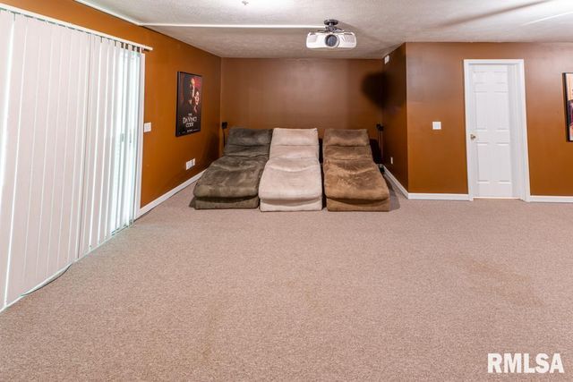 3510 N Kingston Dr Apt 25, Peoria, IL 61604