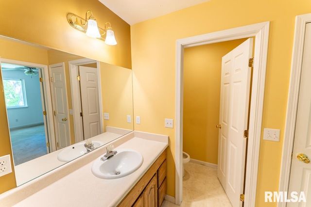 3510 N Kingston Dr Apt 25, Peoria, IL 61604