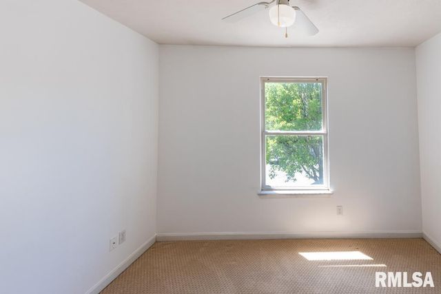3510 N Kingston Dr Apt 25, Peoria, IL 61604