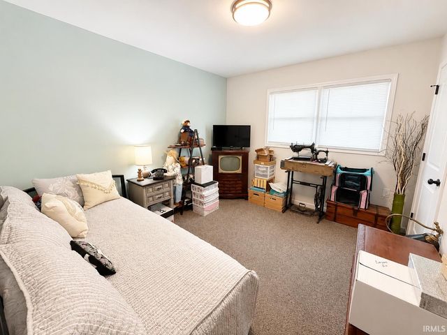 6767 N 300 E, Monon, IN 47959