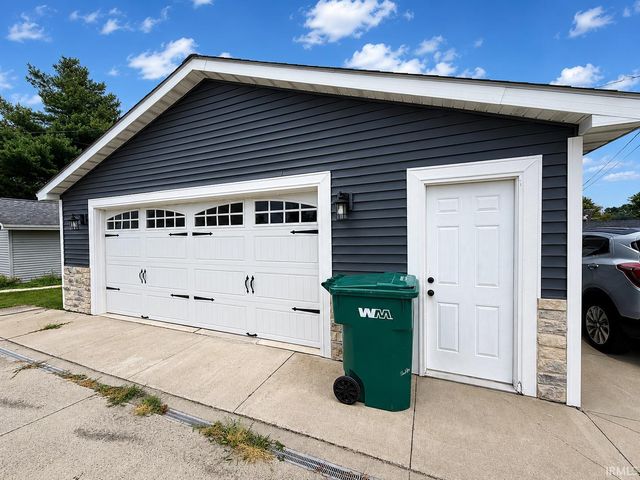 6767 N 300 E, Monon, IN 47959